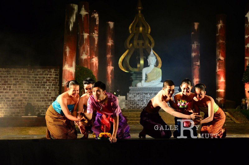 20151125-Loy Kratong_79.JPG